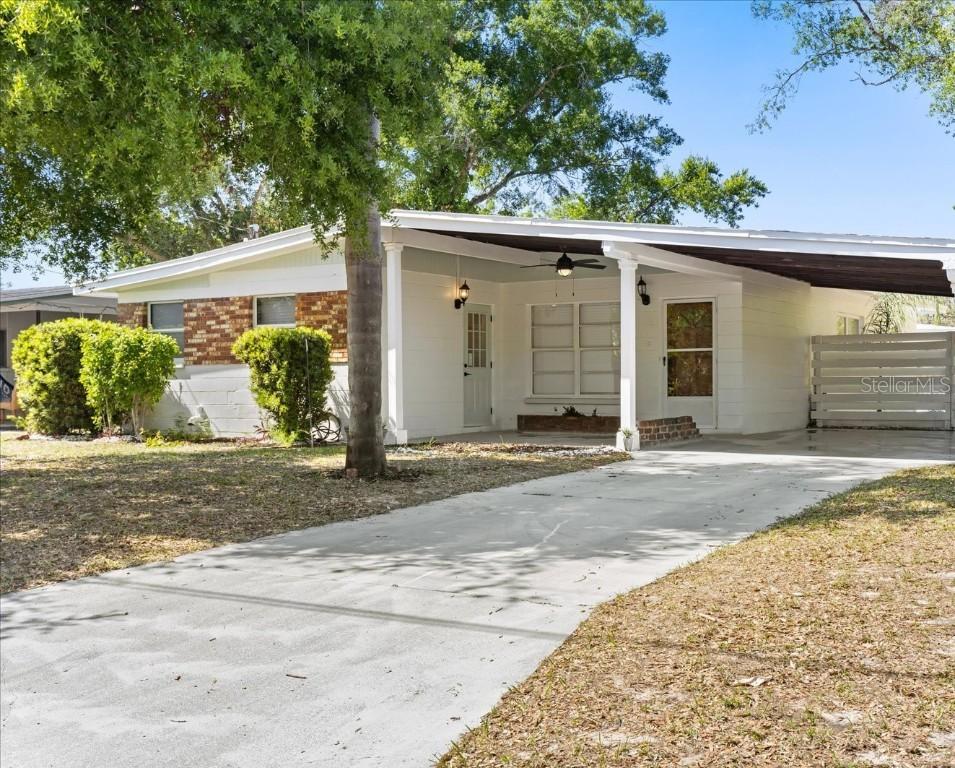 1820 Marvy Ave., Tampa, FL 33612