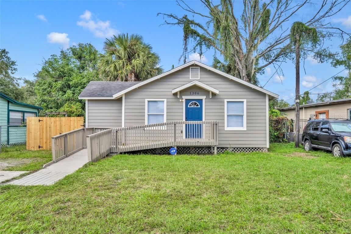 1306 W 16th St., Sanford, FL 32771