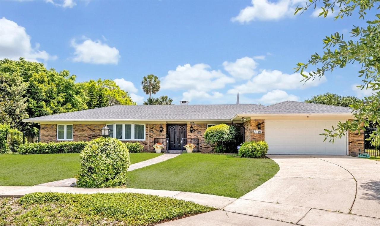 309 Park North Ct., Winter Park, FL 32789