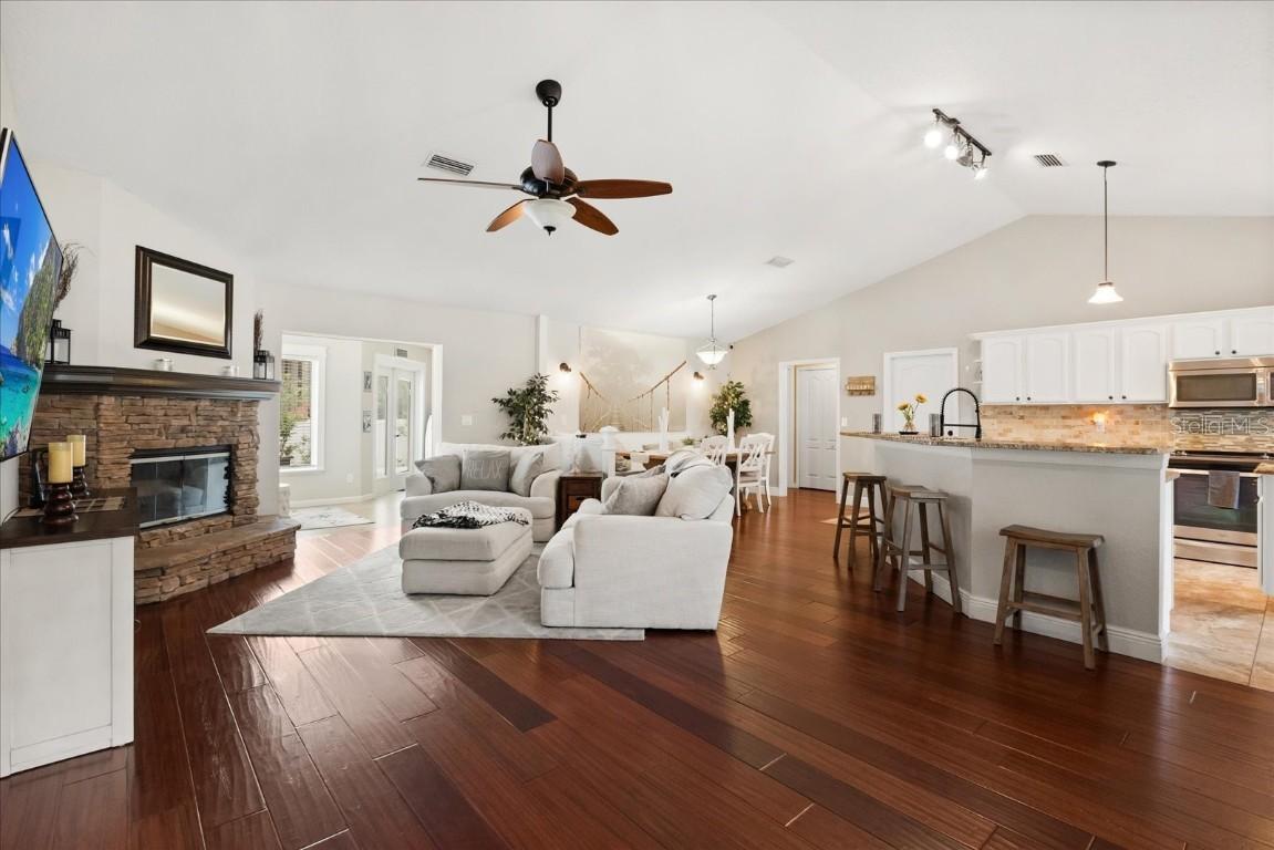 955 Seminole St., Clermont, FL 34711