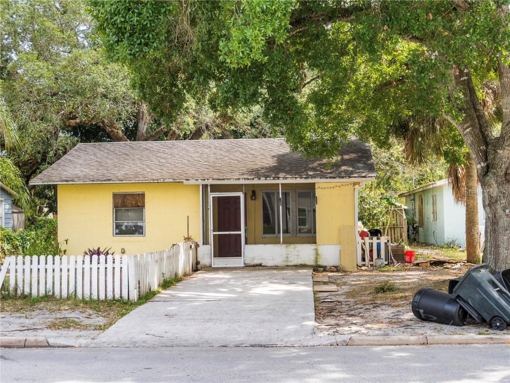 913 19th St., Vero Beach, FL 32960