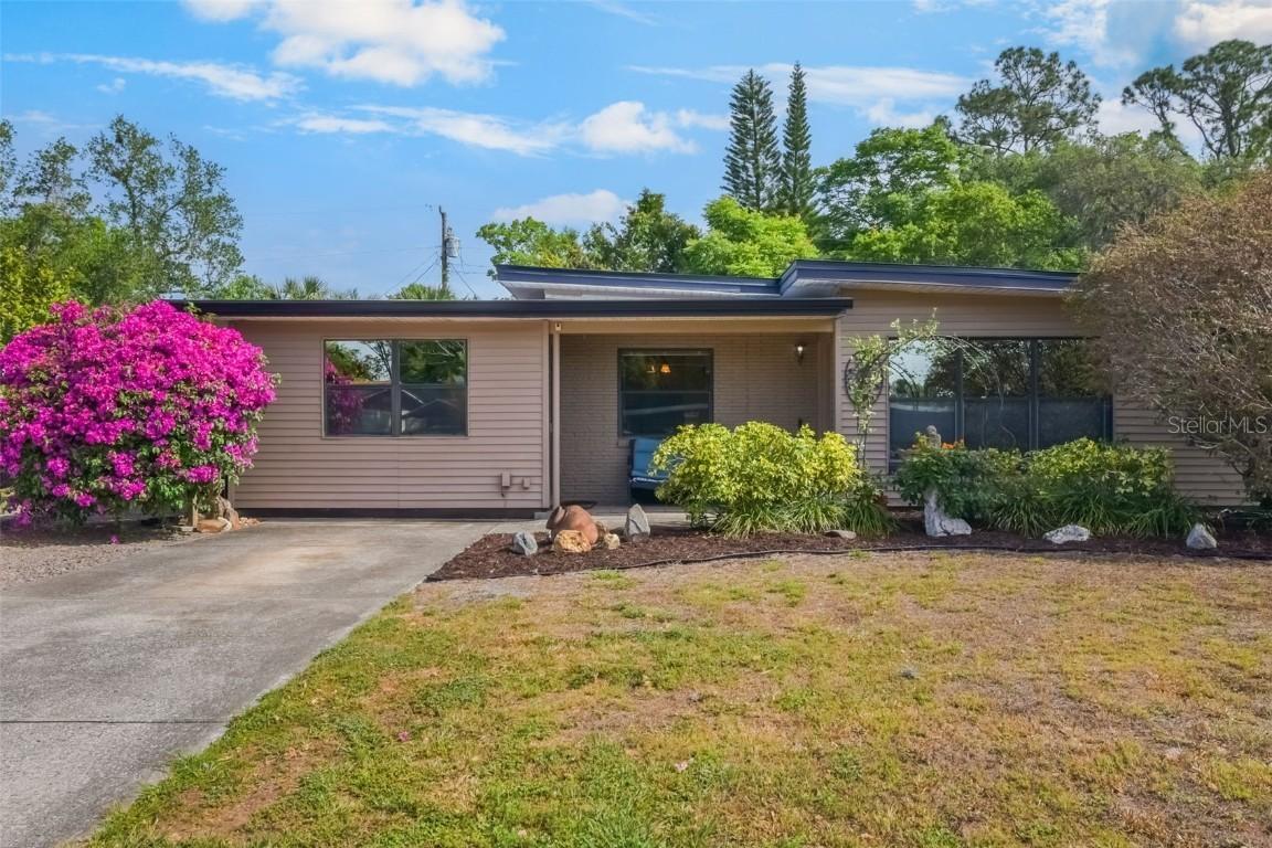 214 Citrus Dr., Sanford, FL 32771