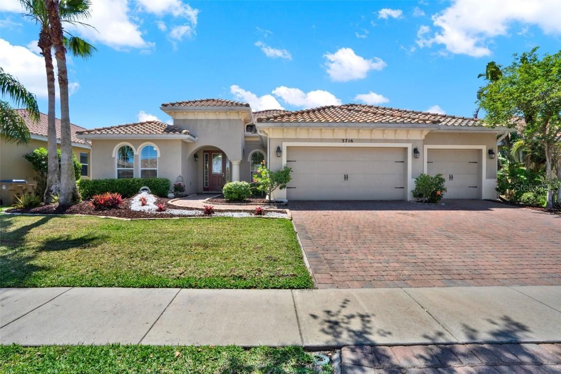 3716 Paradiso Cir., Kissimmee, FL 34746