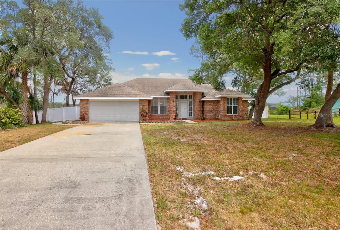 1392 Walton Ave., Deltona, FL 32738