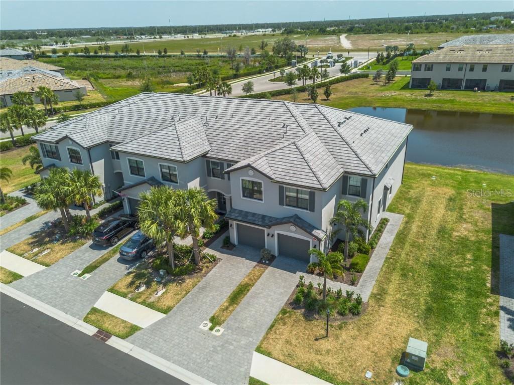 15242 Sunny Day Dr., Bradenton, FL 34211