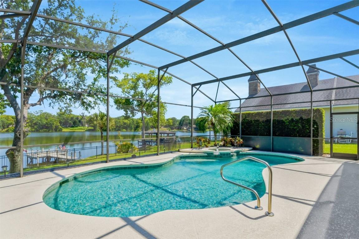 5056 Sailwind Cir., Orlando, FL 32810