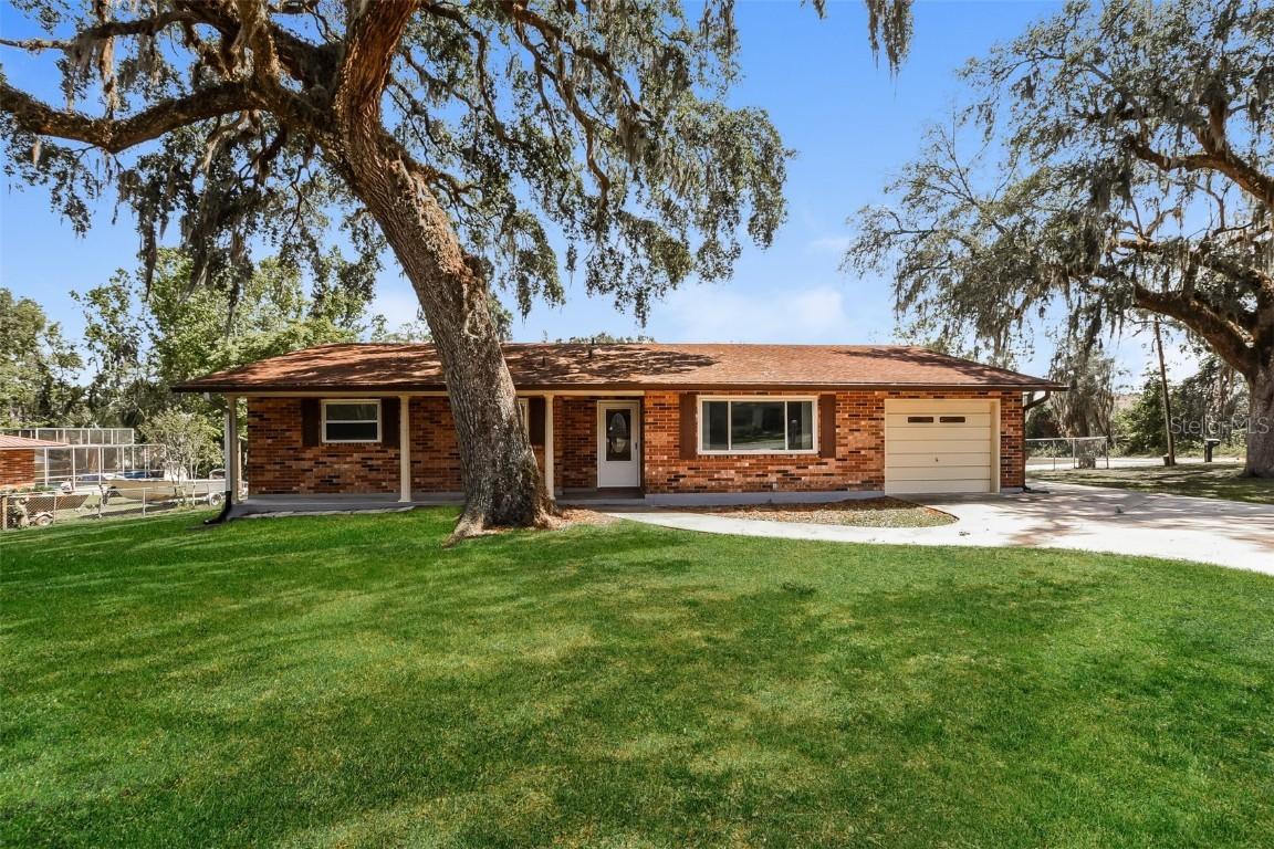 3746 Palm Dr., Leesburg, FL 34748