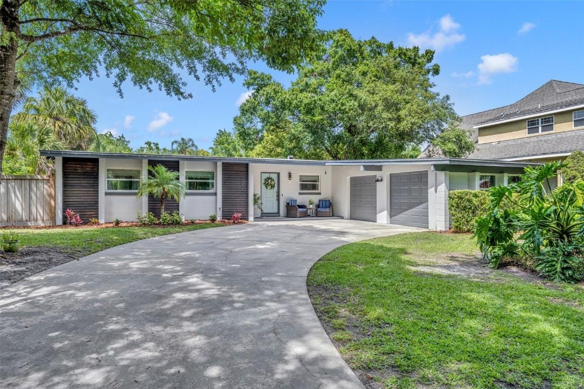 2441 Banchory Rd., Winter Park, FL 32792