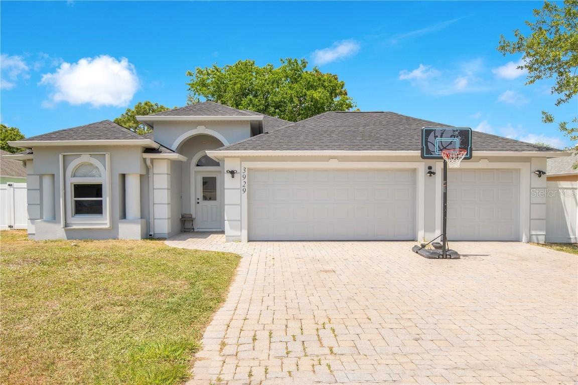 3929 Rolling Hill Dr., Titusville, FL 32796
