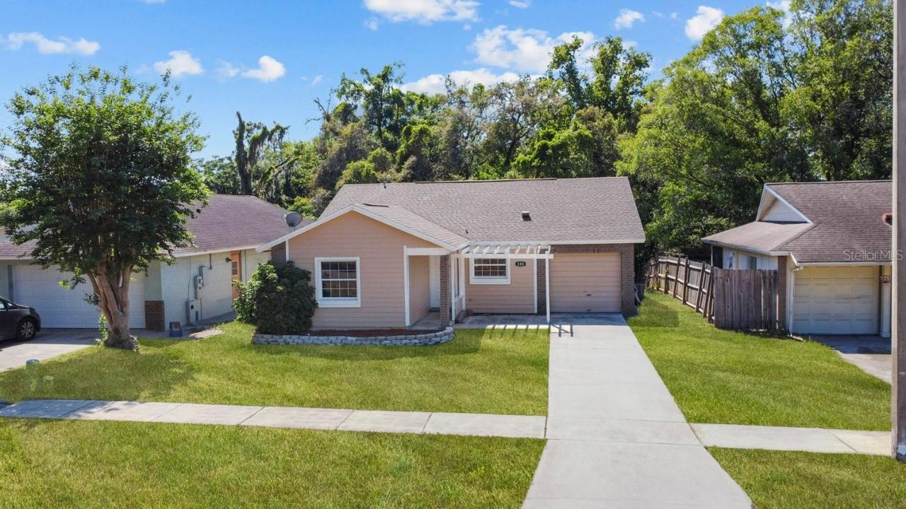 120 Lake Dr., Orlando, FL 32835