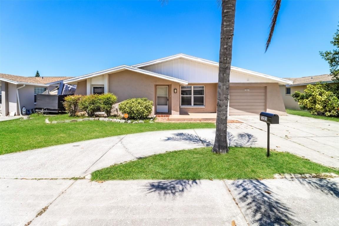 7221 King Arthur Dr., Port Richey, FL 34668