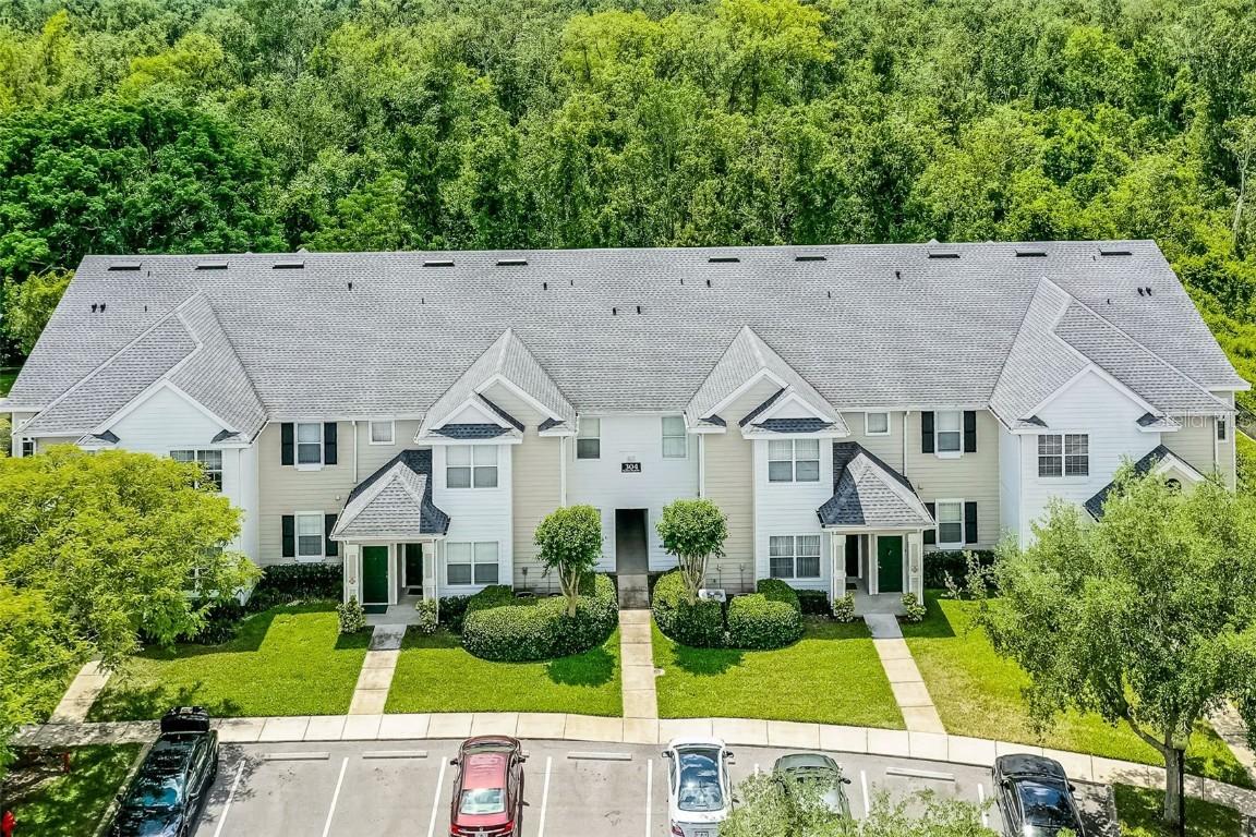 304 Southern Pecan Cir. #105, Winter Garden, FL 34787