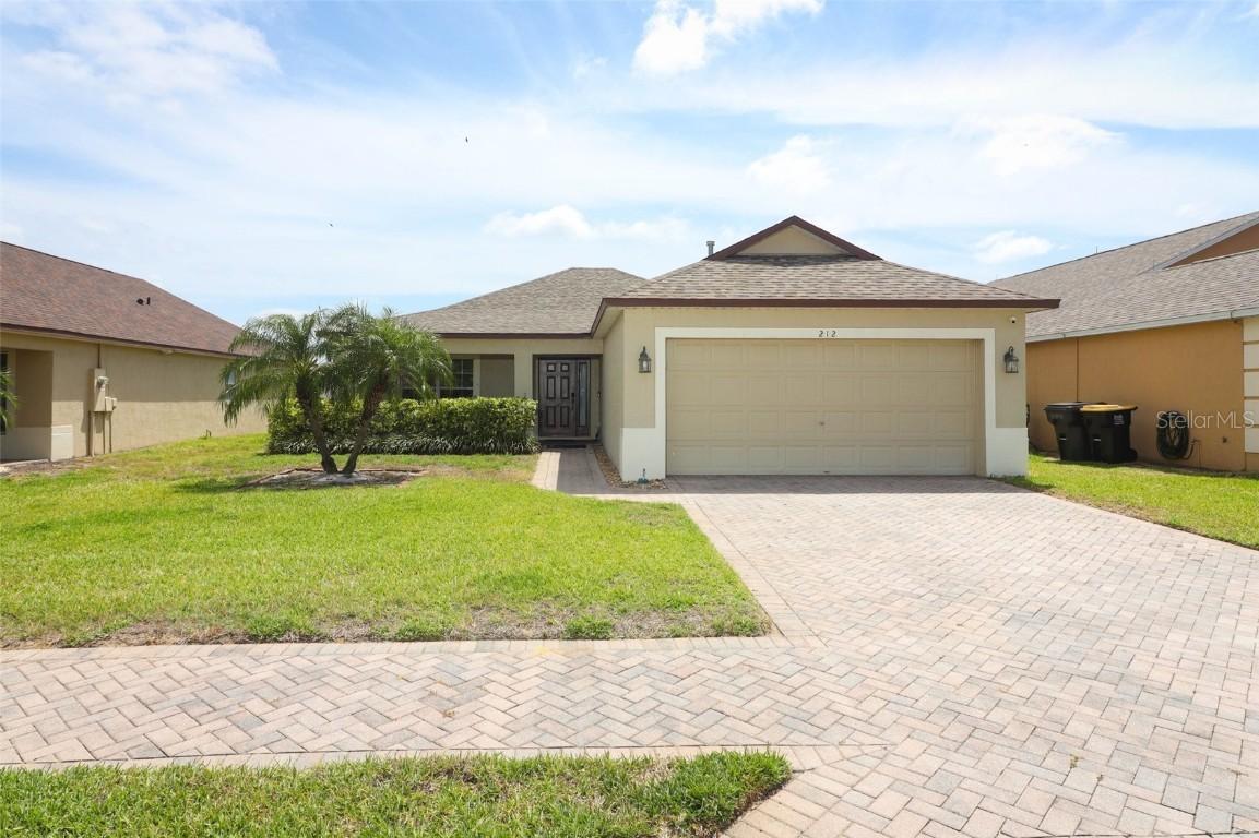 212 Regency St., Davenport, FL 33896