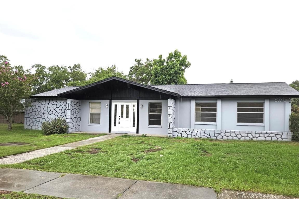 2202 Whitney Pl., Valrico, FL 33594