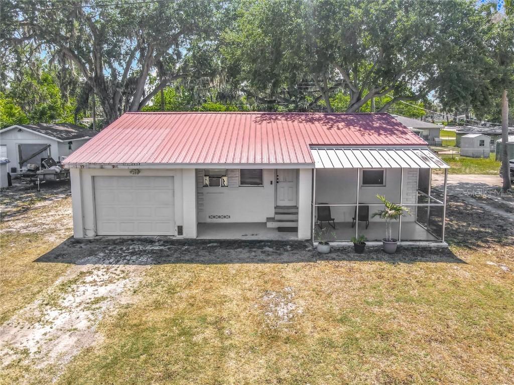 288 N Seneca St., Daytona Beach, FL 32114