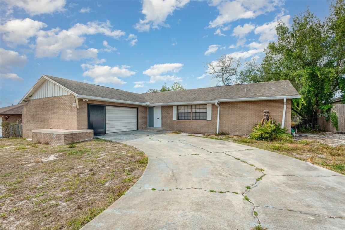 1030 Blue Horizon Dr., Deltona, FL 32725