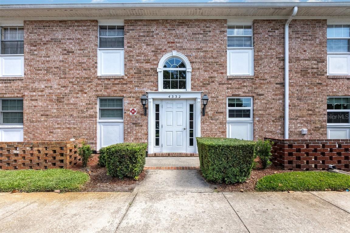 4332 Lake Underhill Rd #12D10, Orlando, FL 32803