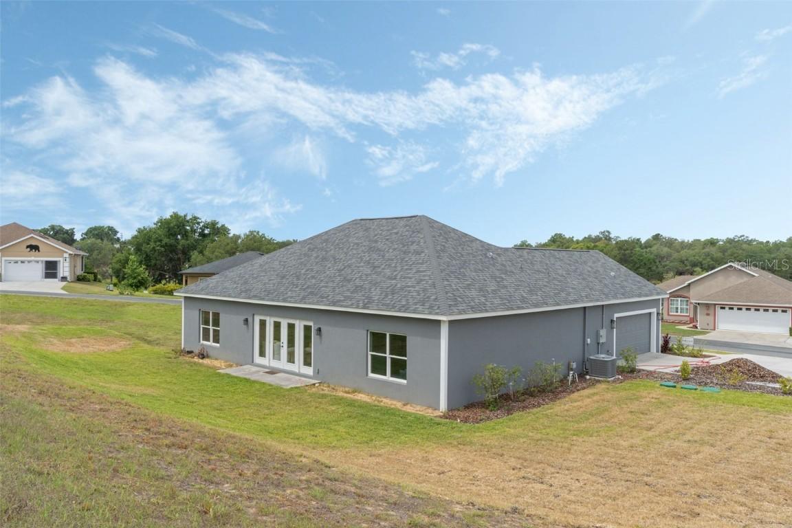 72 Fairway Cir., Umatilla, FL 32784