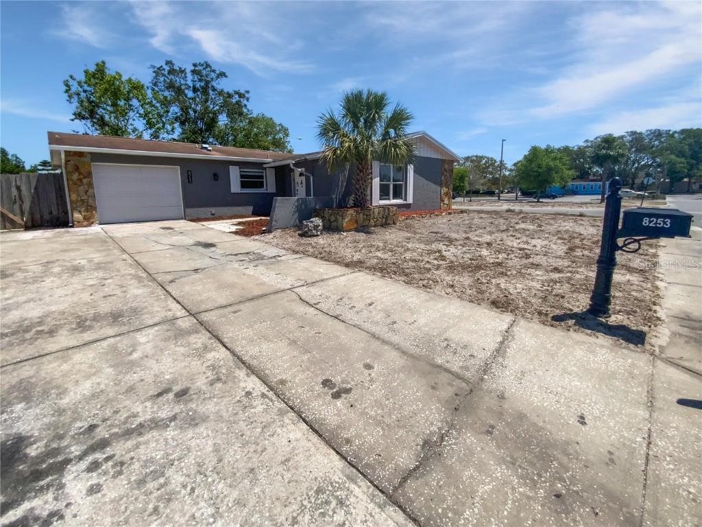 8253 Penwood Dr., Port Richey, FL 34668