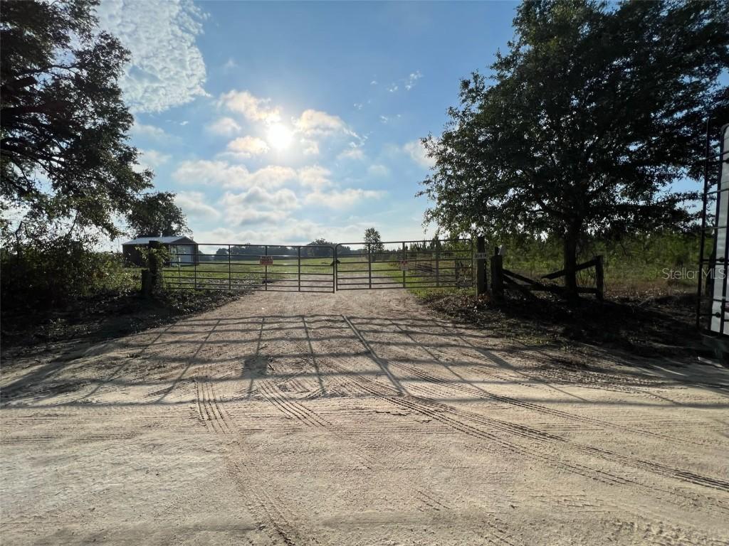 16498 221st Rd., Live Oak, FL 32060