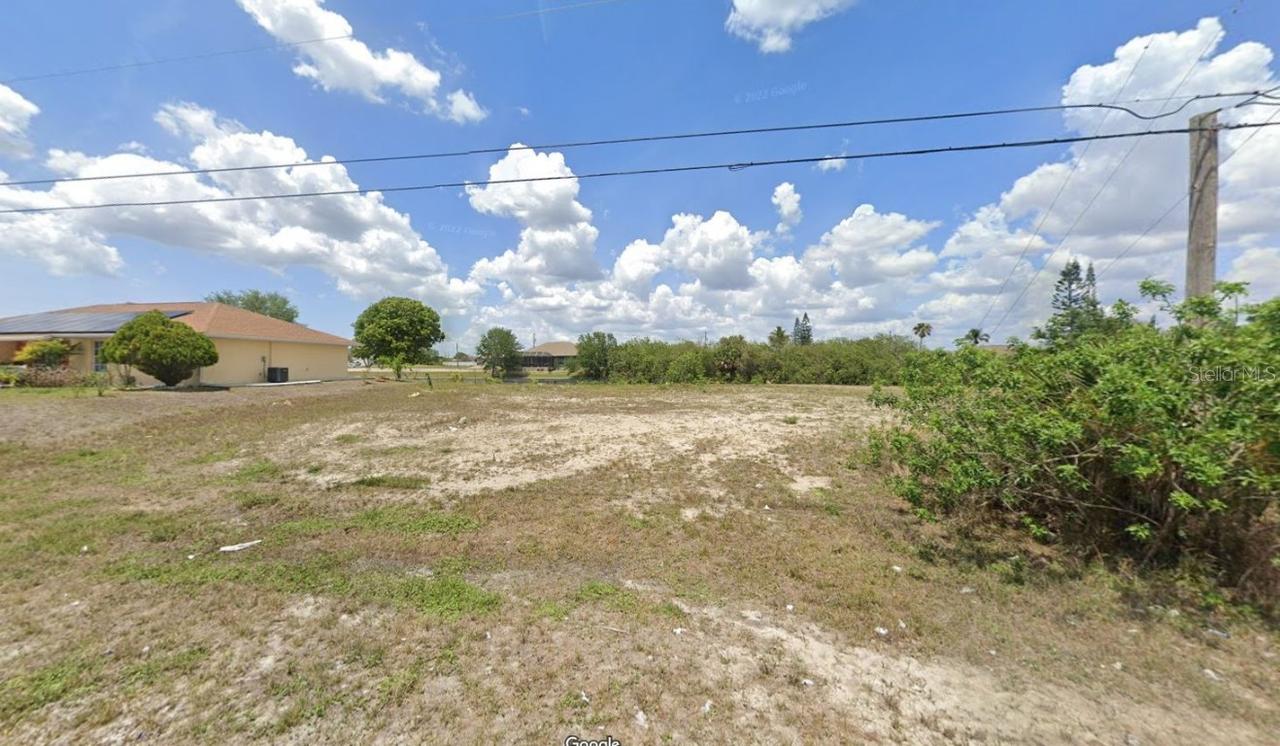 335 NE 19th Ter., Cape Coral, FL 33909