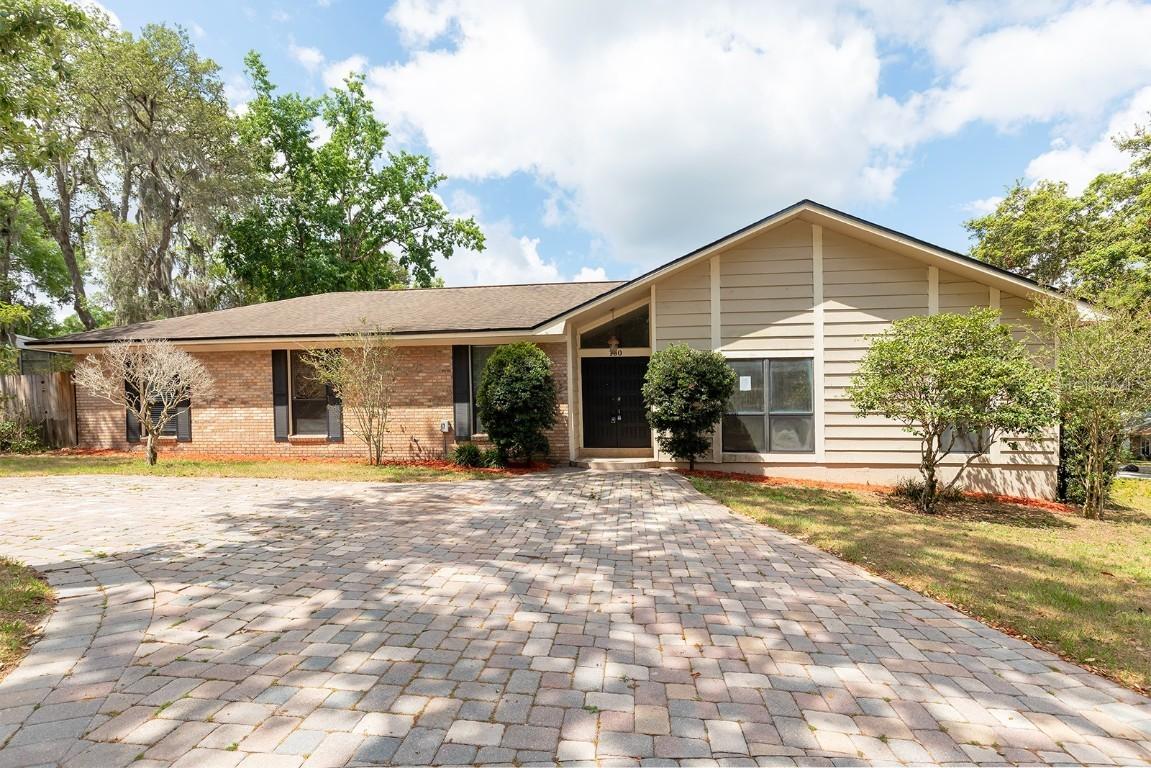 100 Crestwood Dr., Longwood, FL 32779