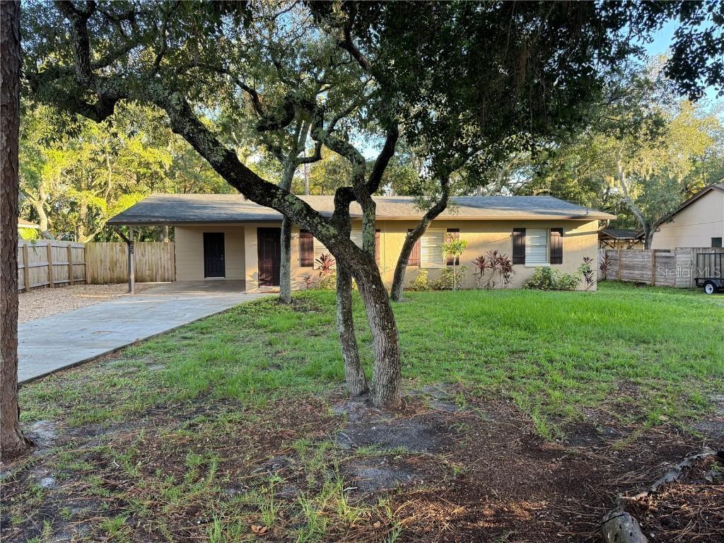 225 W 2nd St, Chuluota, FL 32766