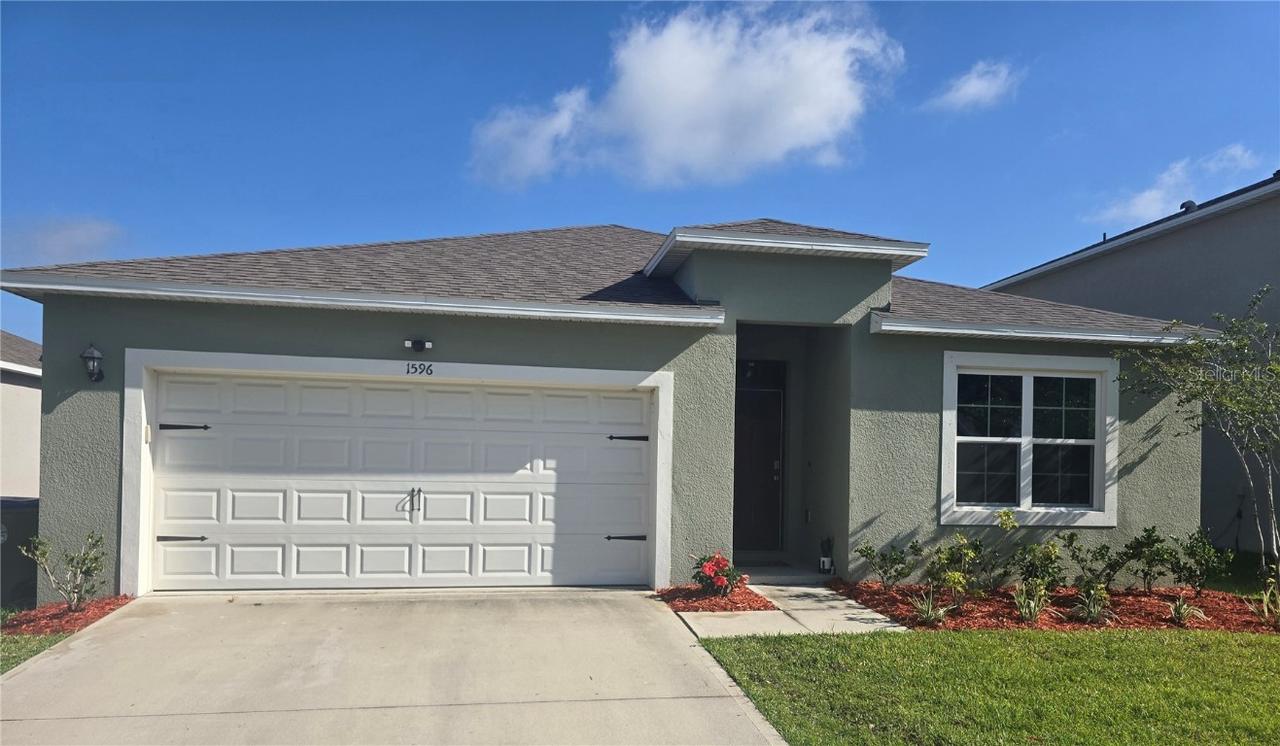 1596 Park Side Ave., Kissimmee, FL 34744