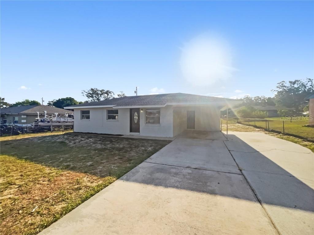 1543 Sarah St., Lake Wales, FL 33898