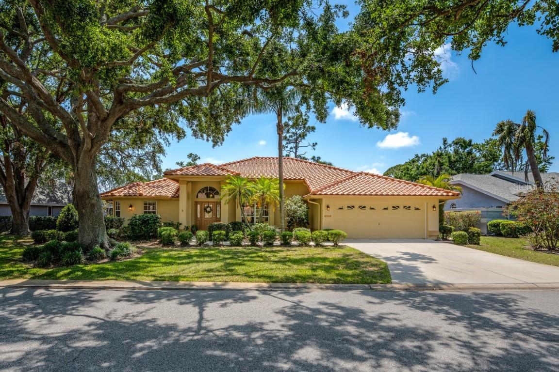 8202 Shadow Pine Way, Sarasota, FL 34238
