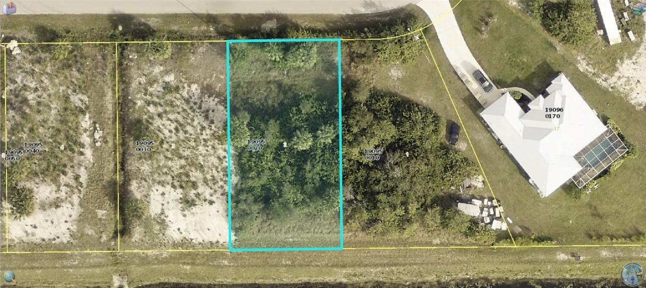 320 Preston St., Lehigh Acres, FL 33974