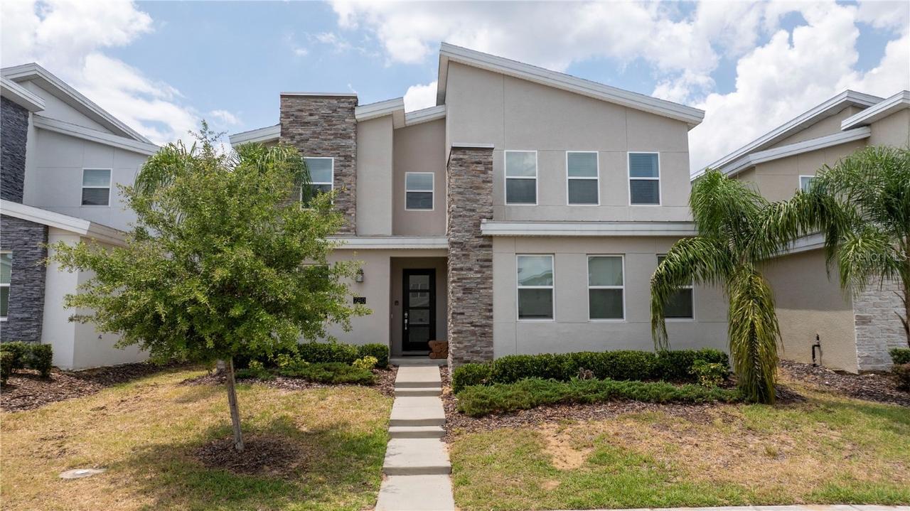 780 Drop Shot Dr., Davenport, FL 33896