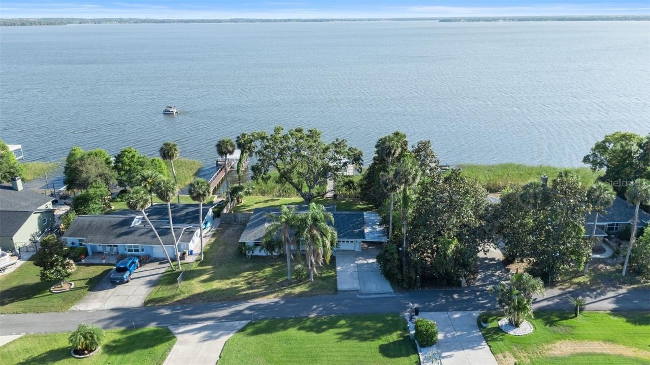 7046 Treasure Island Rd., Leesburg, FL 34788