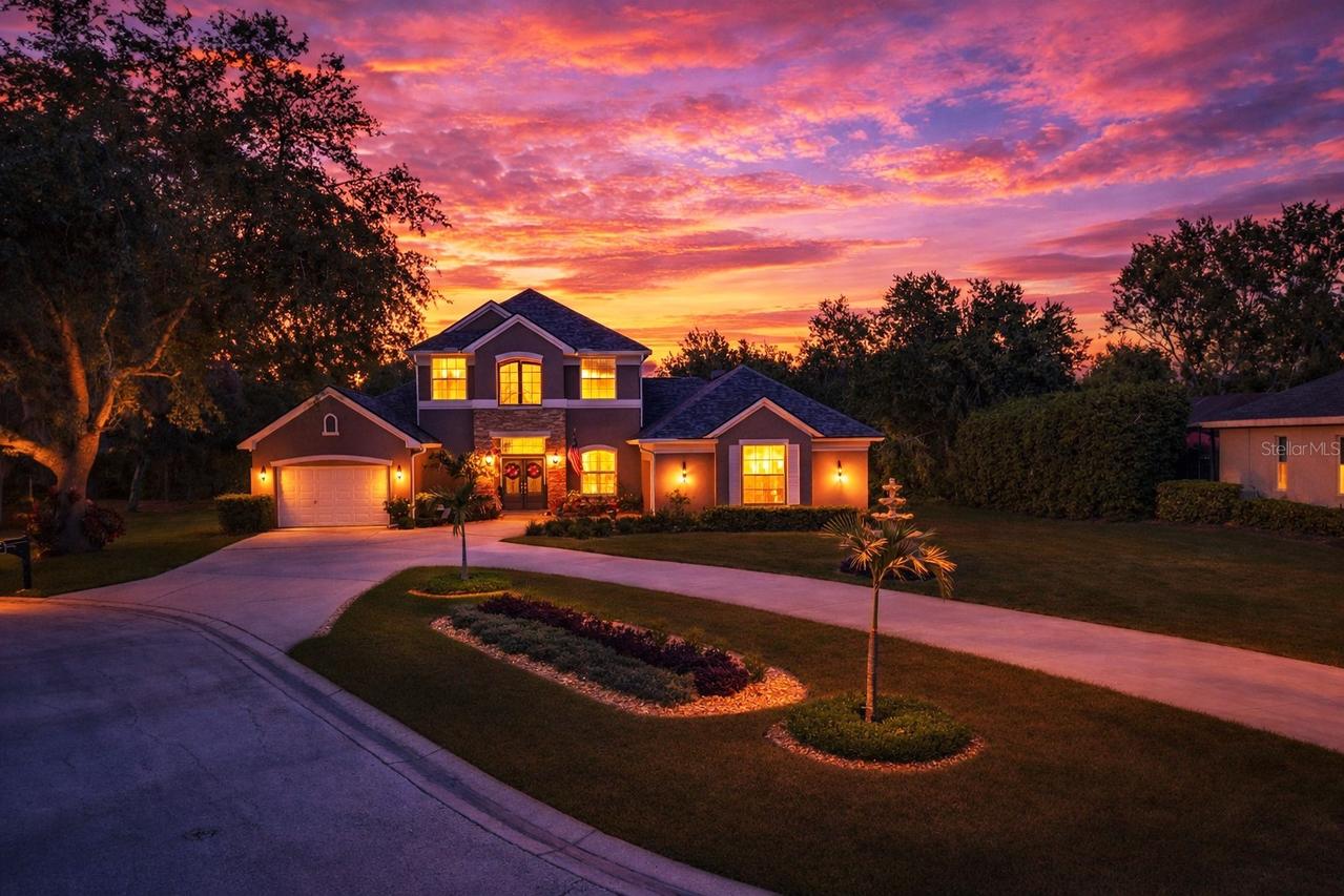 3008 Sutton Woods Dr., Plant City, FL 33566