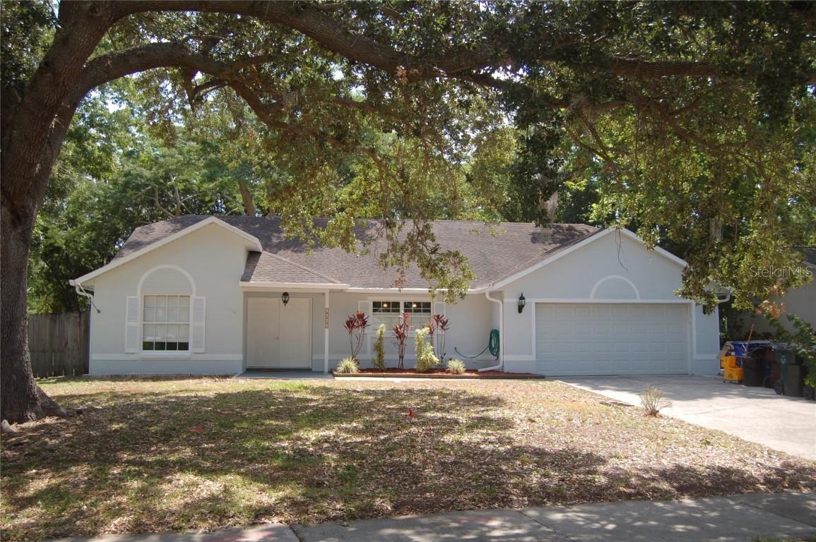1644 Cypress Woods Cir., St Cloud, FL 34772
