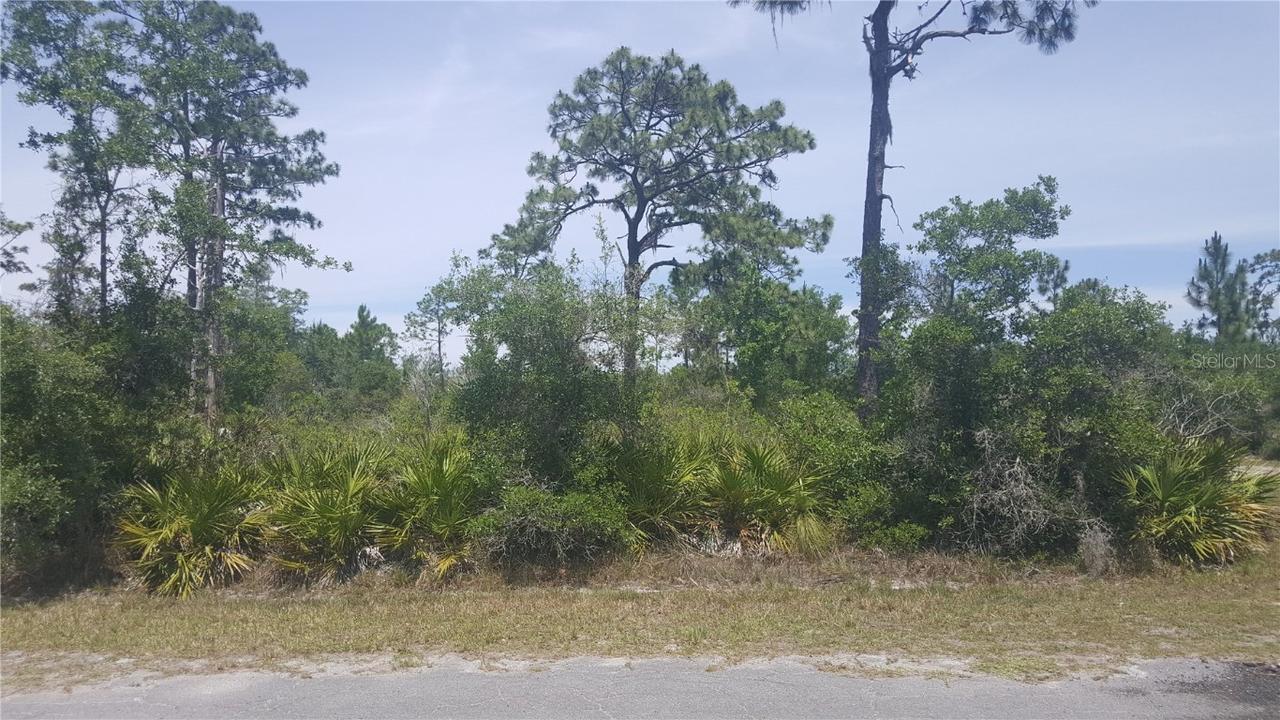 702 Indian Lake Dr., Indian Lake Estates, FL 33855