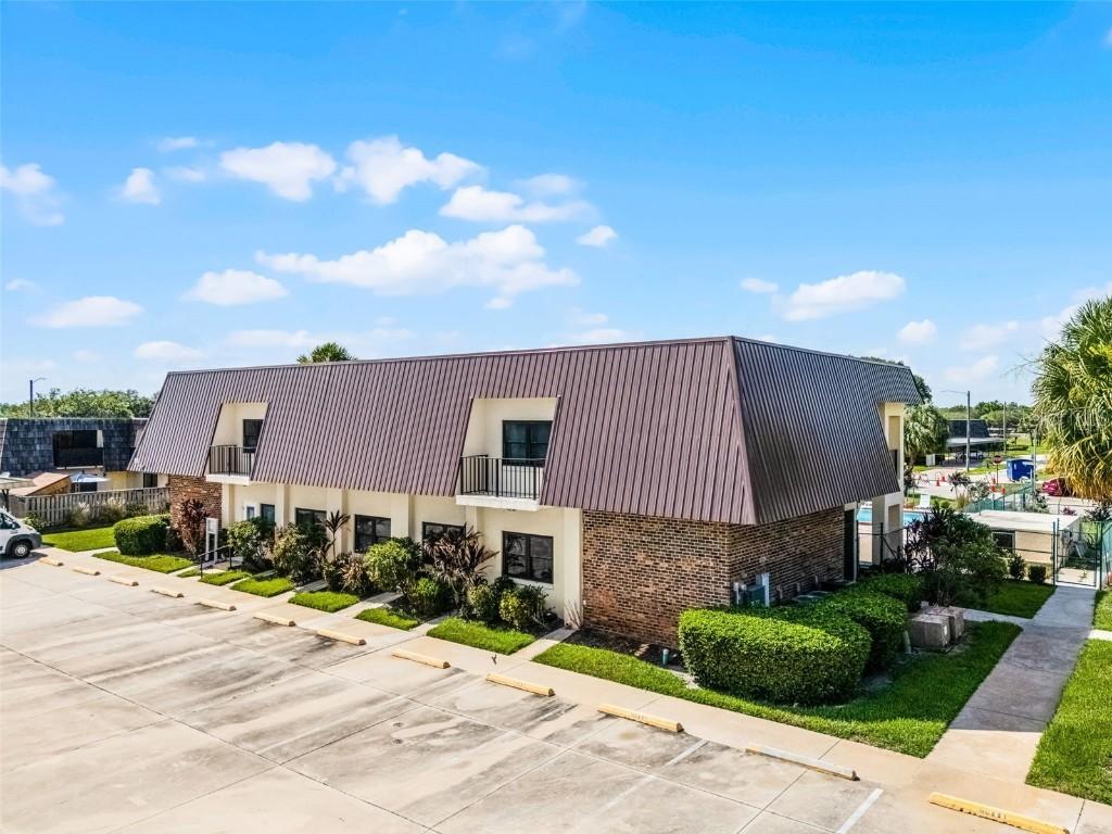 917 Royal Oak Blvd., Leesburg, FL 34748