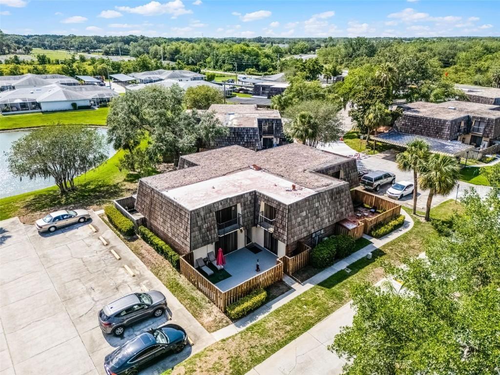 917 Royal Oak Blvd., Leesburg, FL 34748
