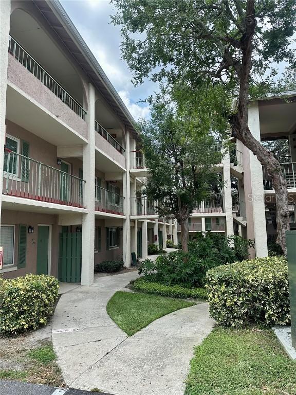 109 Oyster Bay Cir. #120, Altamonte Springs, FL 32701