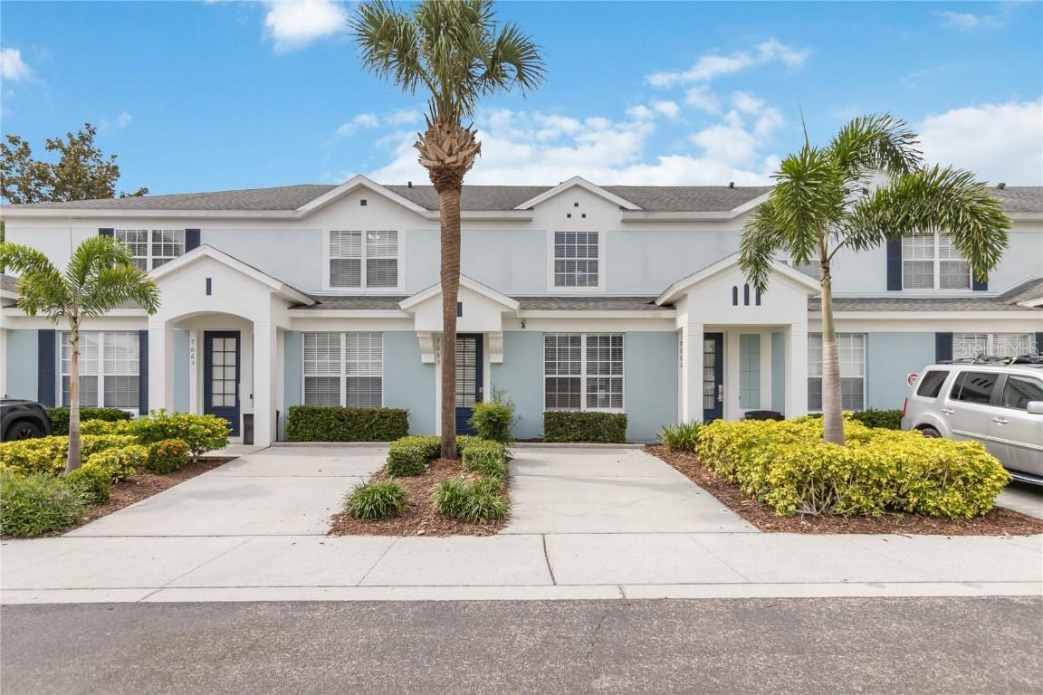 7663 Fitzclarence St., Kissimmee, FL 34747