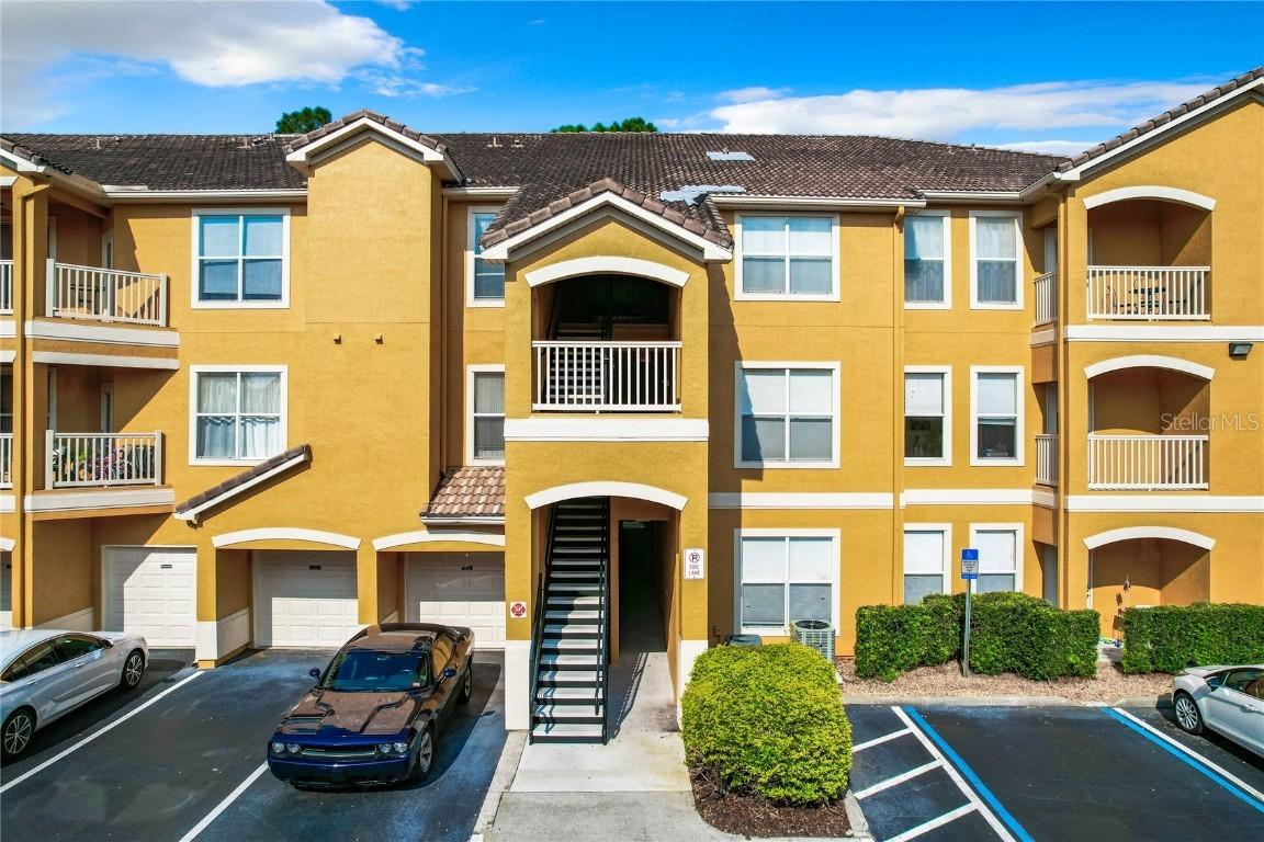 8818 Villa View Cir. #304, Orlando, FL 32821