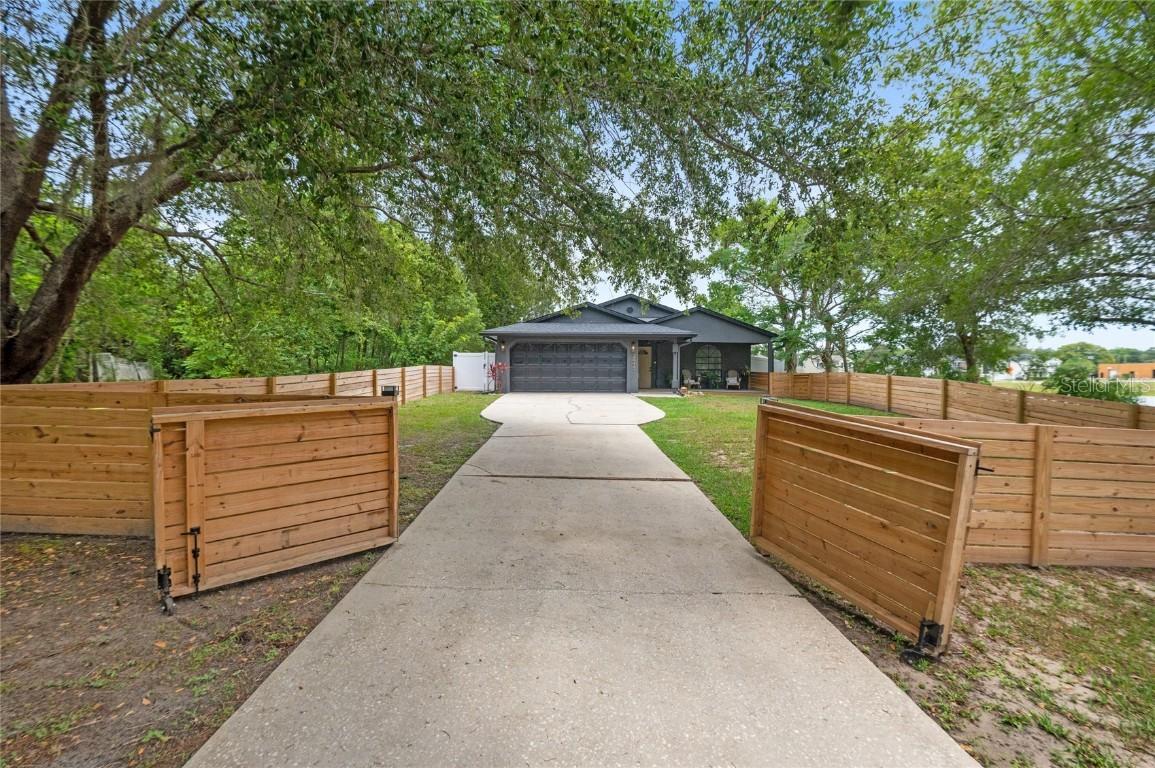 2415 S Oak Ave., Sanford, FL 32771