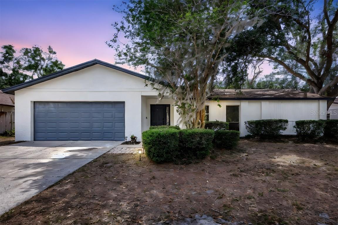 623 Sandy Creek Dr., Brandon, FL 33511
