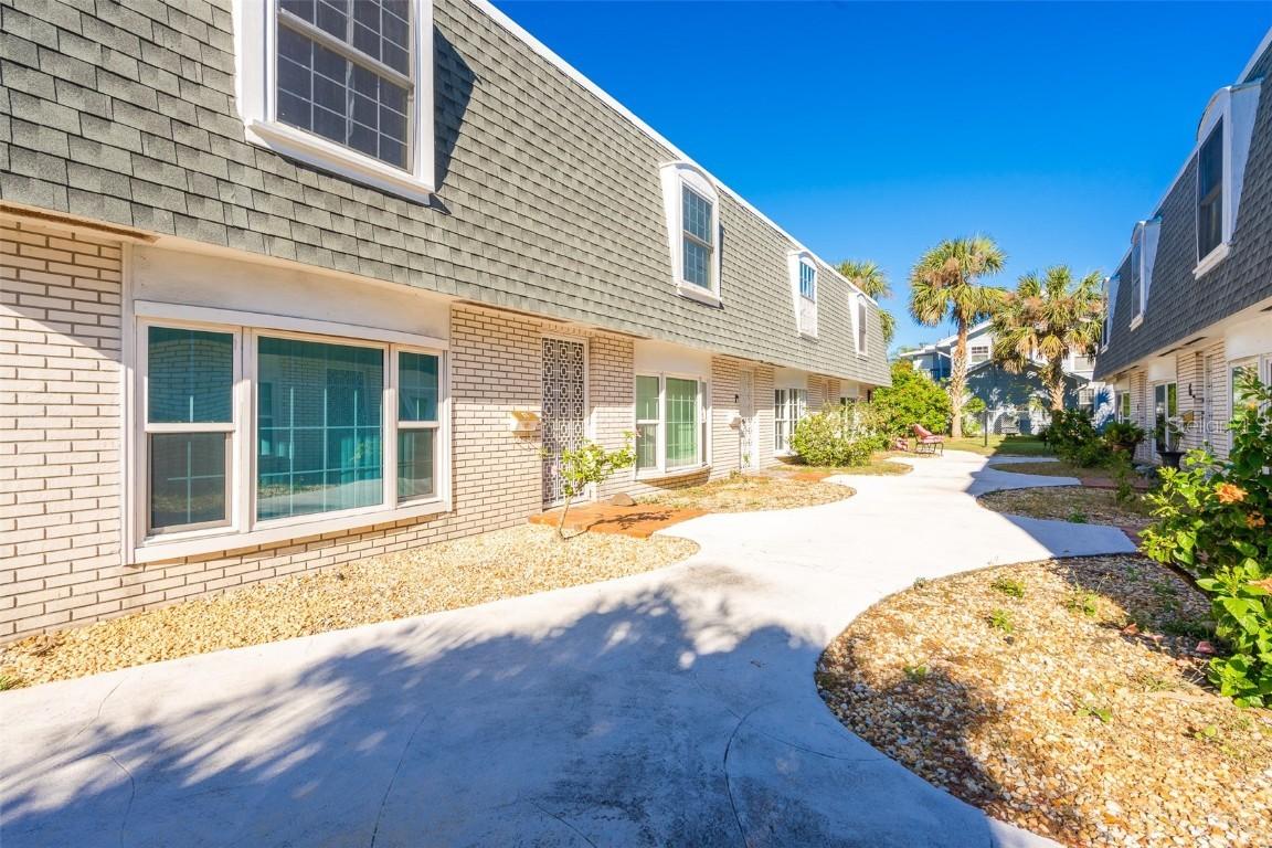 315 Glenview Blvd. #3, Daytona Beach, FL 32118