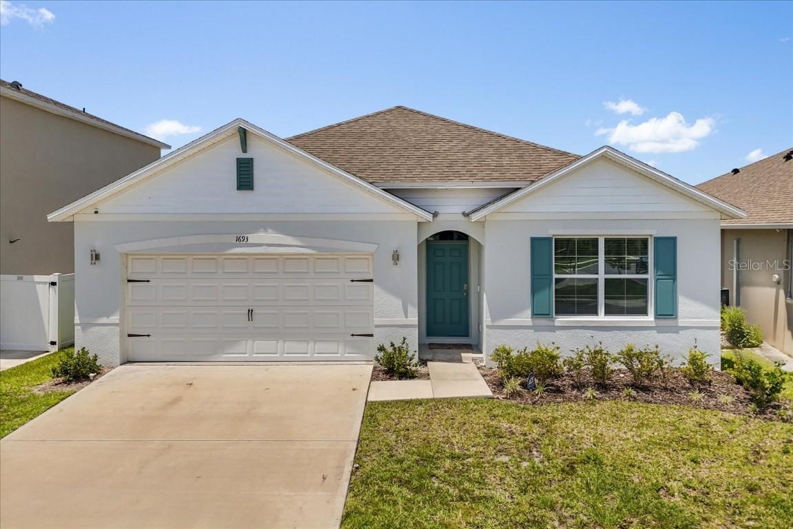 1693 Barberry Dr., Kissimmee, FL 34744
