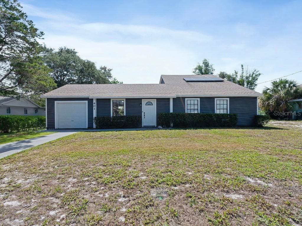 601 Blackstone Ave., Deltona, FL 32725