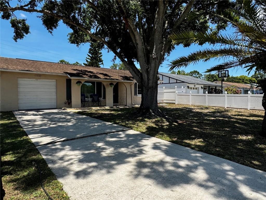 13122 Cumberland Dr., Largo, FL 33773
