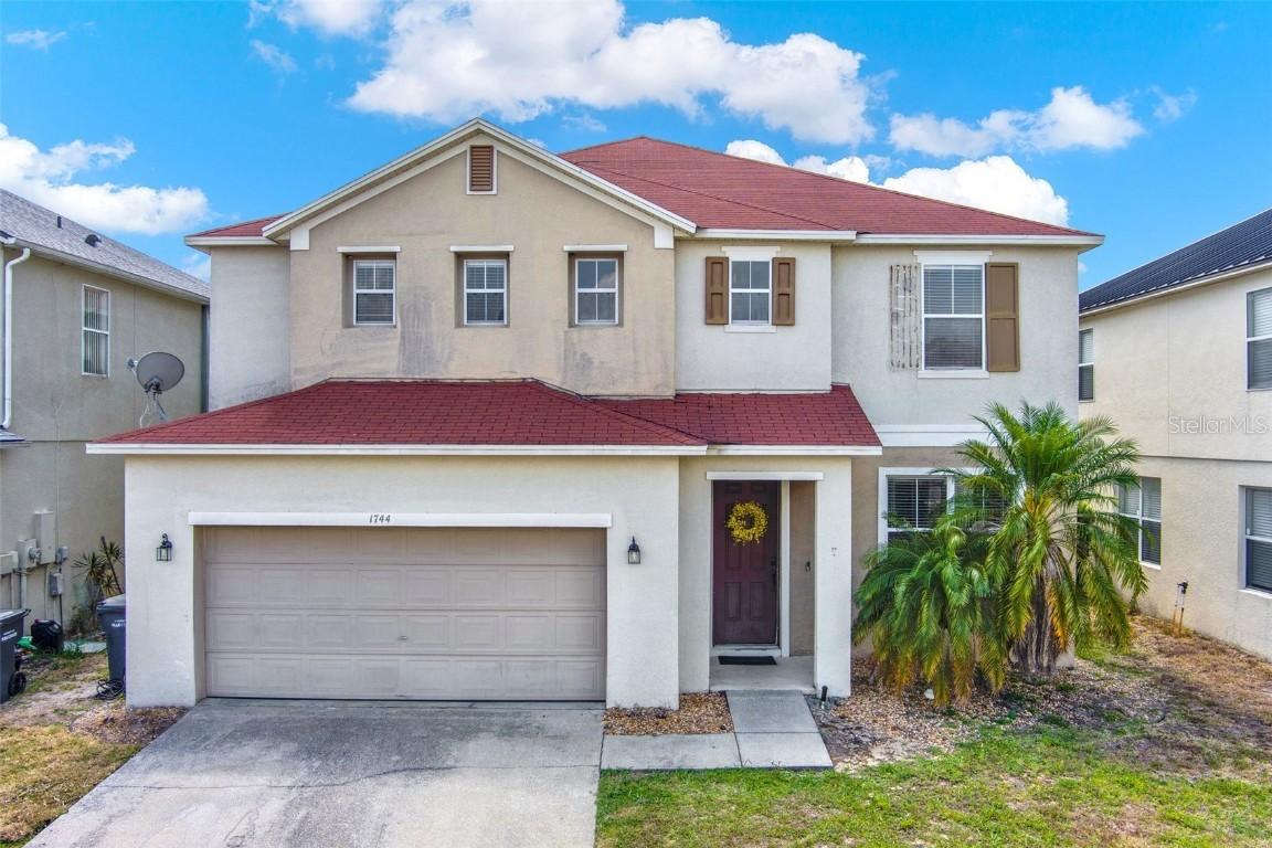 1744 Pine Ridge Dr., Davenport, FL 33896
