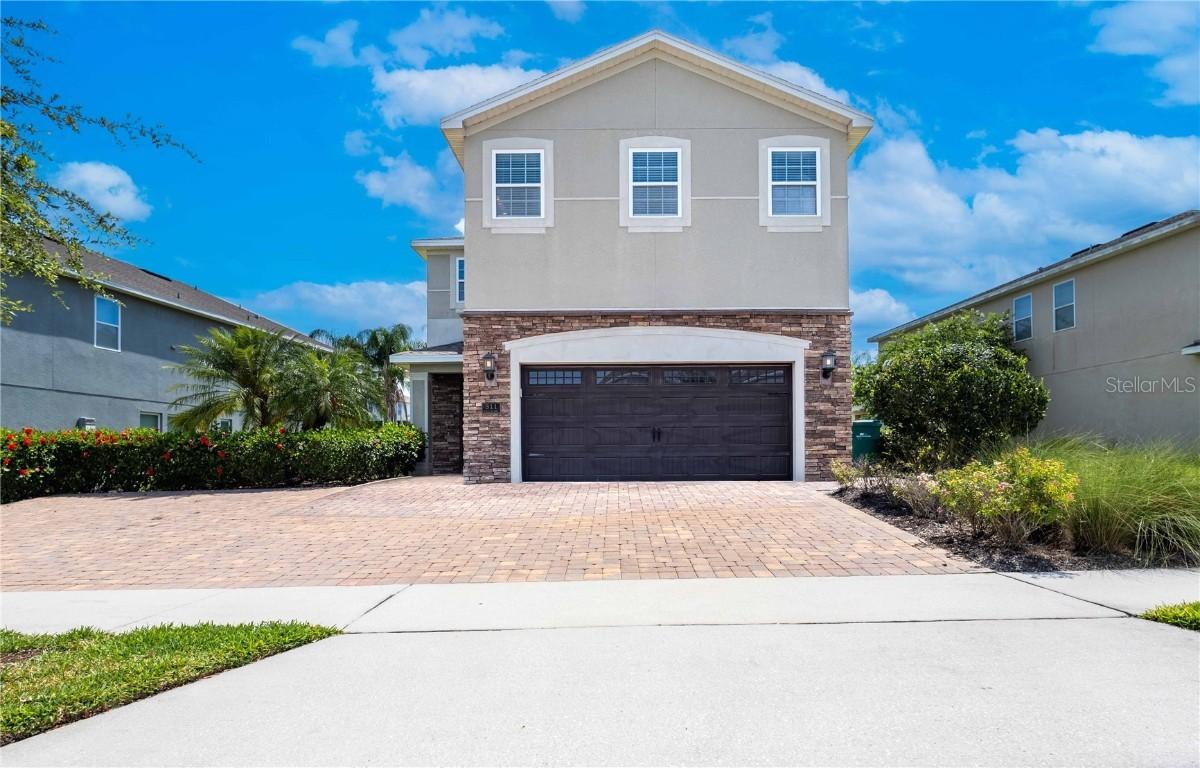 311 W Falls Dr, Kissimmee, FL 34747