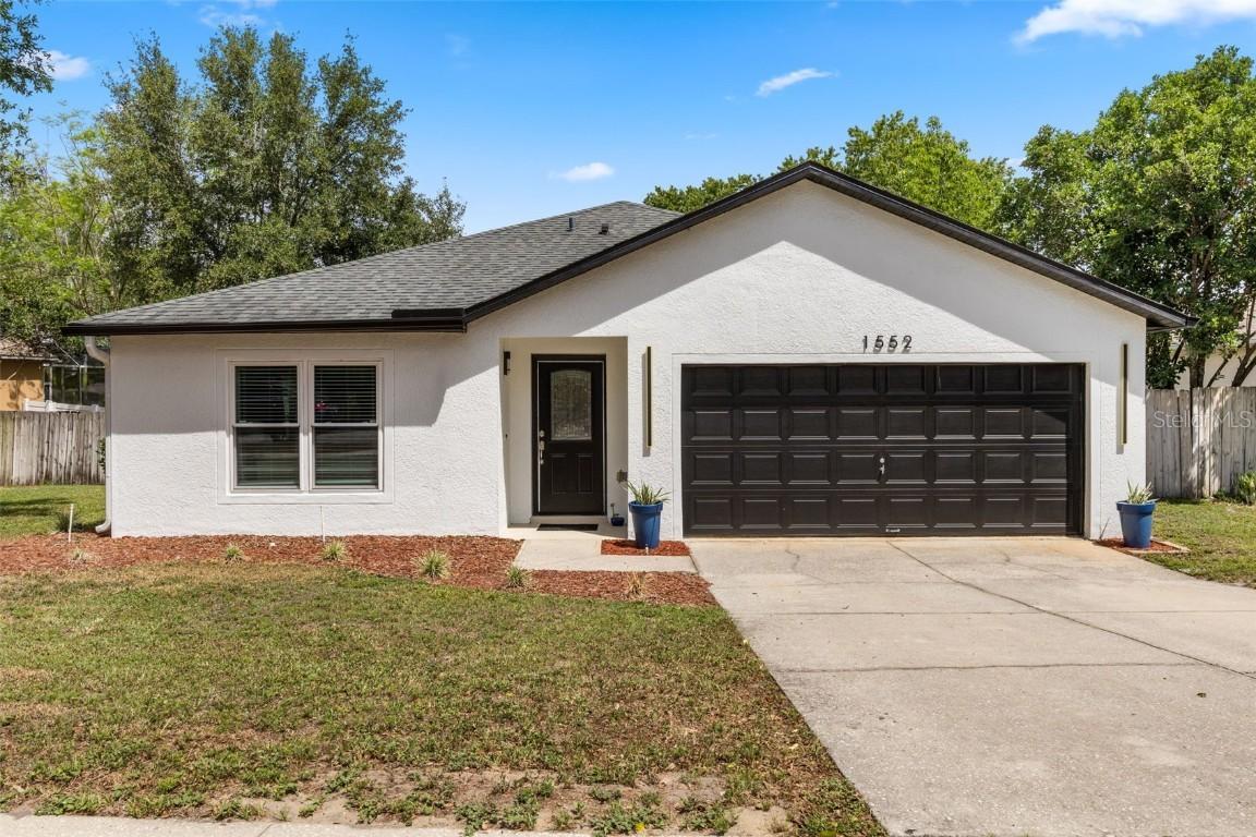 1552 Whooping Dr., Groveland, FL 34736